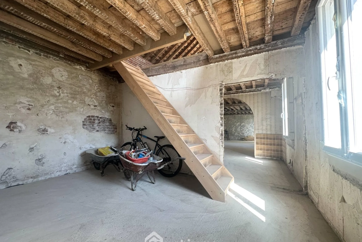 Maison à Rénover de 135 m² à Athies-sous-Laon avec Grand Potentiel 