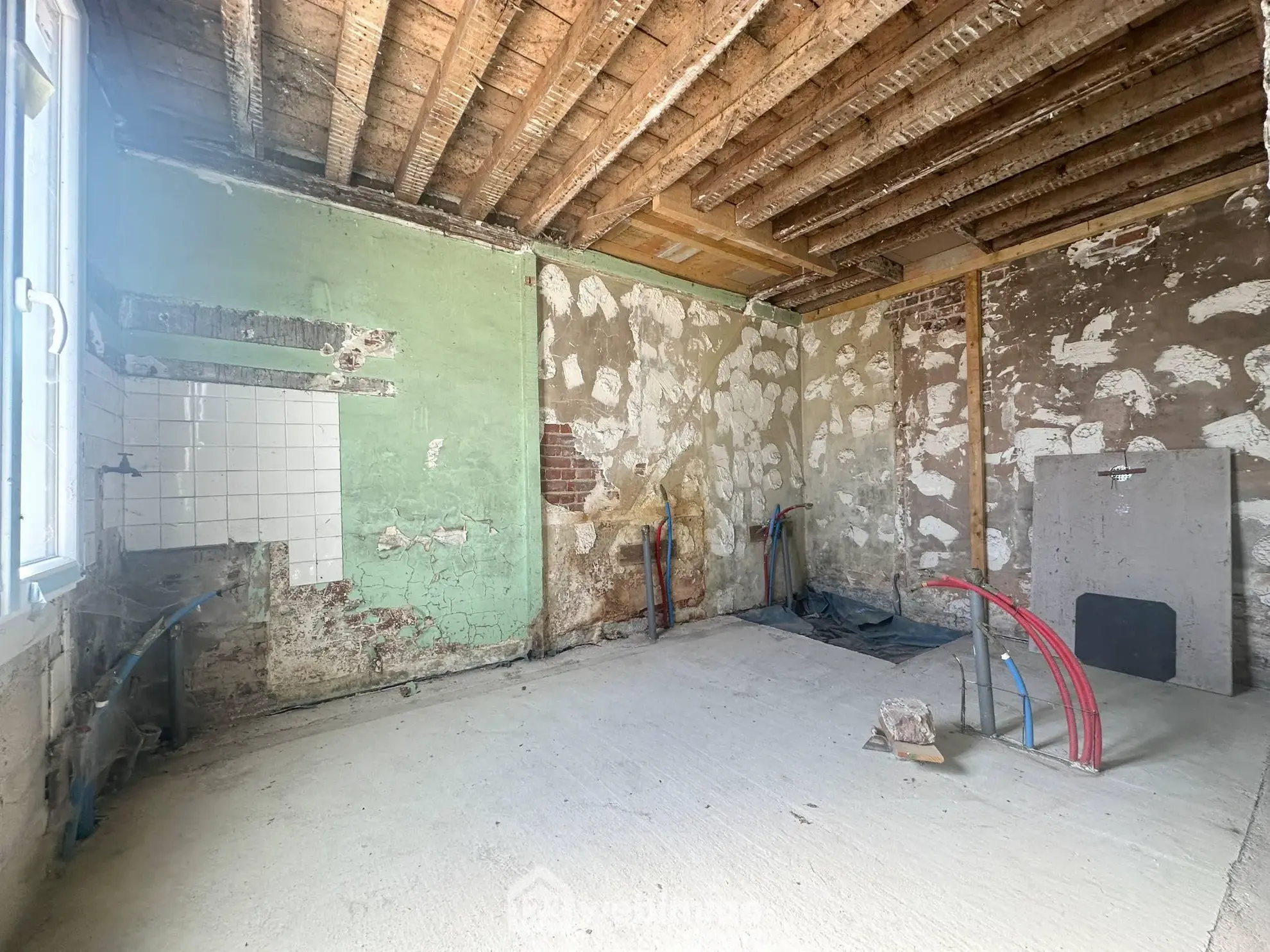 Maison à Rénover de 135 m² à Athies-sous-Laon avec Grand Potentiel 