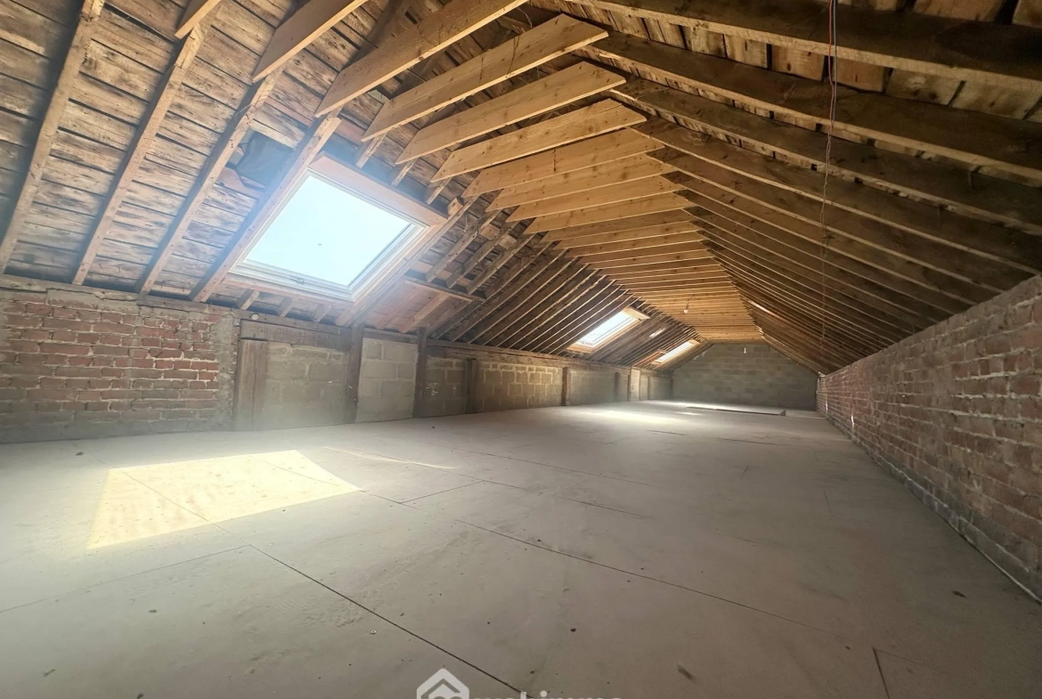 Maison à Rénover de 135 m² à Athies-sous-Laon avec Grand Potentiel 