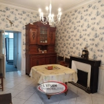 Maison ancienne de charme à Machecoul avec dépendances et espace intérieur généreux