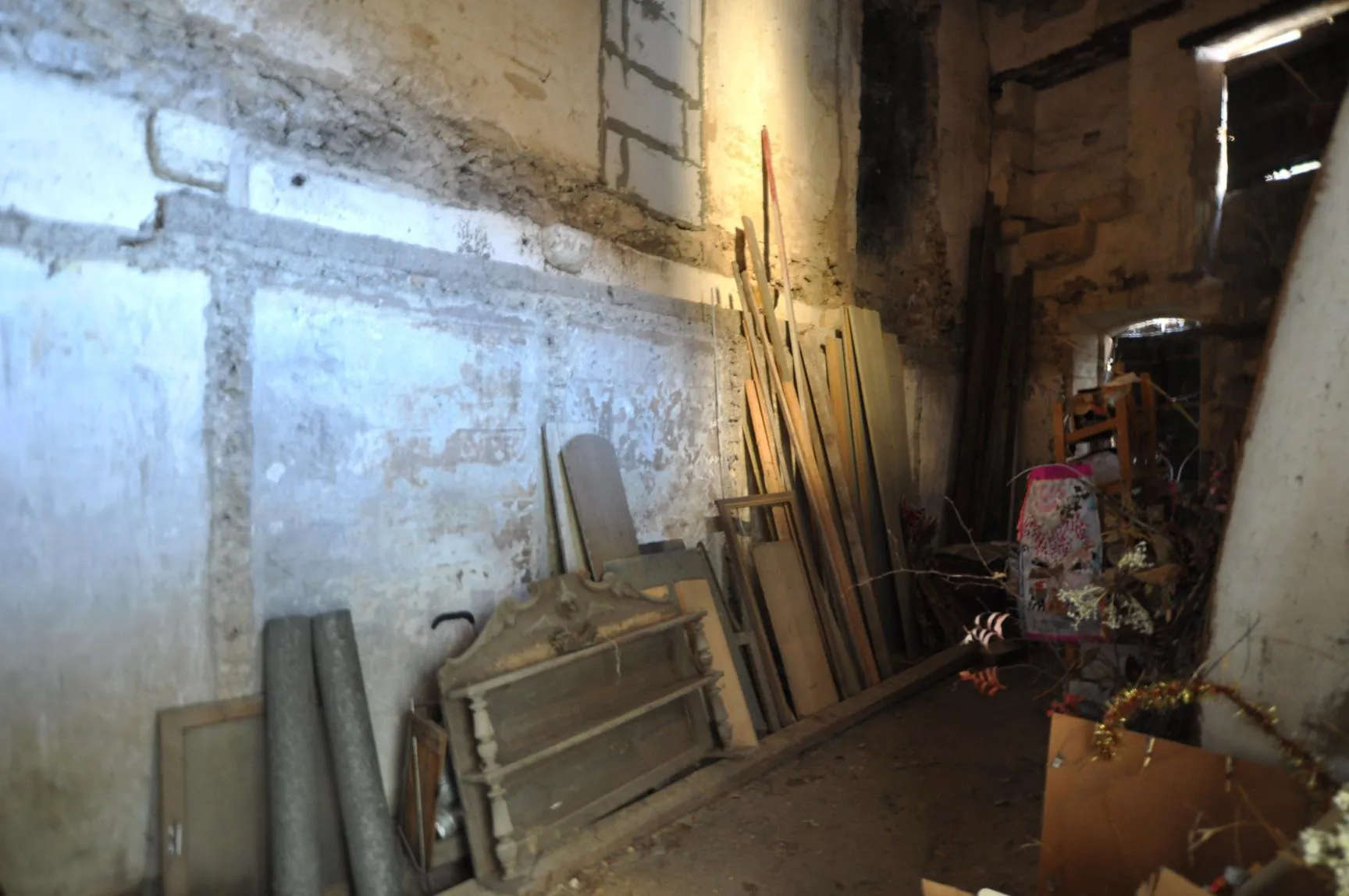 Maison girondine rénovée avec dépendance et cour à Rions 