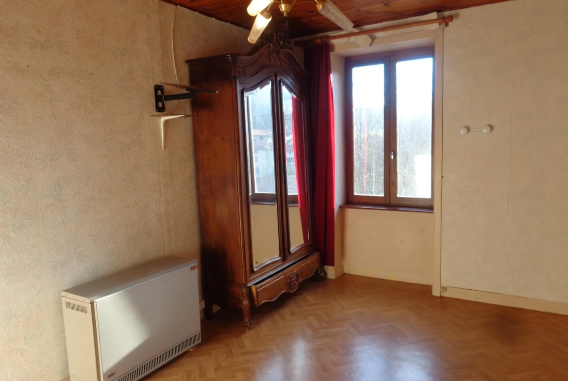 Maison à vendre à Grandris avec jardin, terrasse, garage et performance énergétique G 