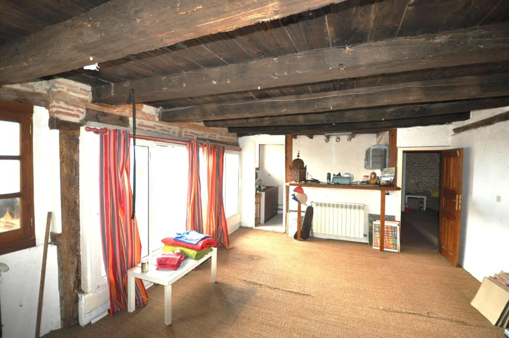 Magnifique maison de village du XVIe siècle à Gaillac avec terrasse et potentiel hôtel ou famille 