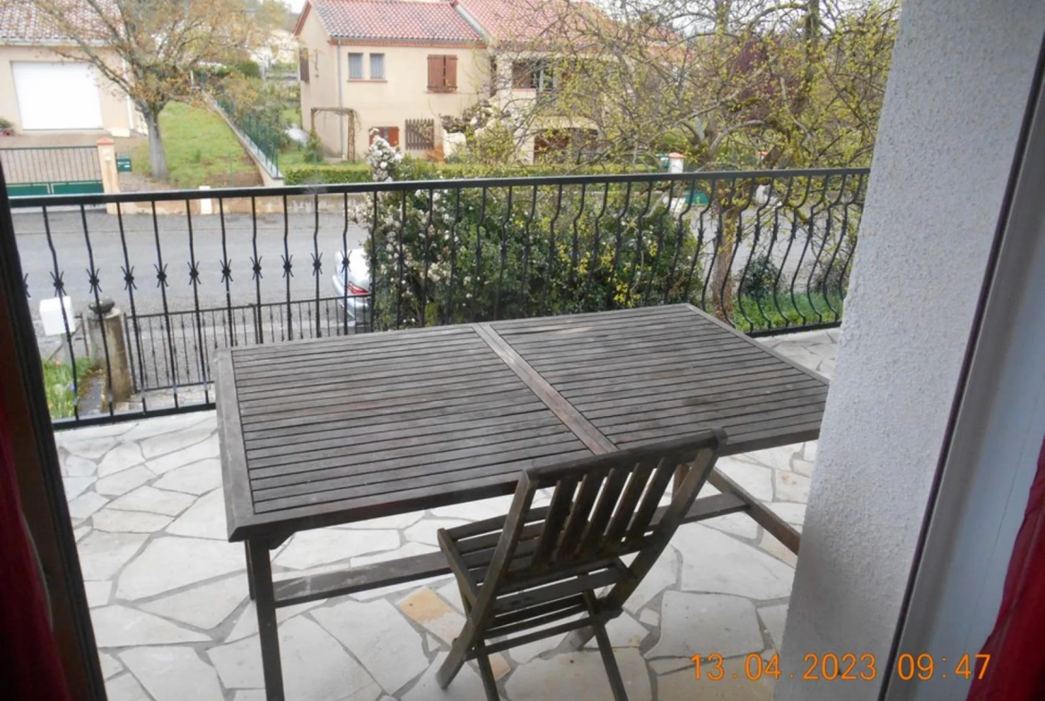 Maison de village avec terrain arboré à Gaillac – proche commodités 