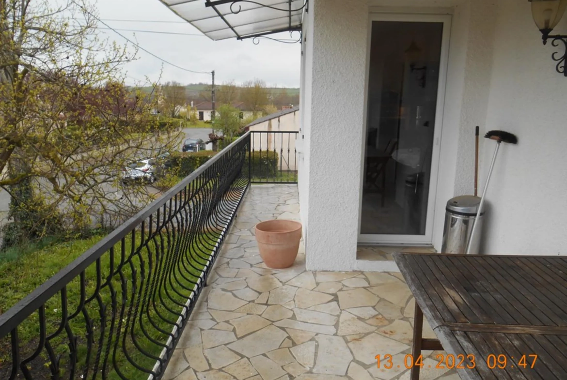 Maison de village avec terrain arboré à Gaillac – proche commodités 