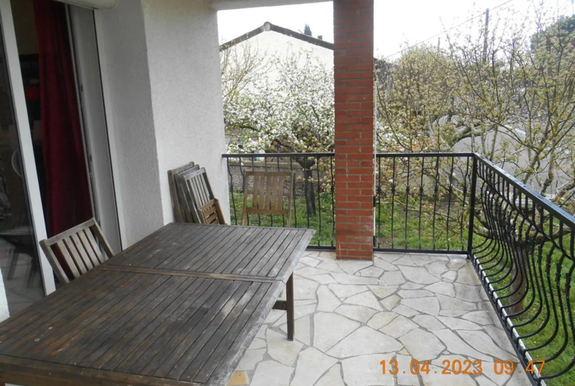 Maison de village avec terrain arboré à Gaillac – proche commodités 