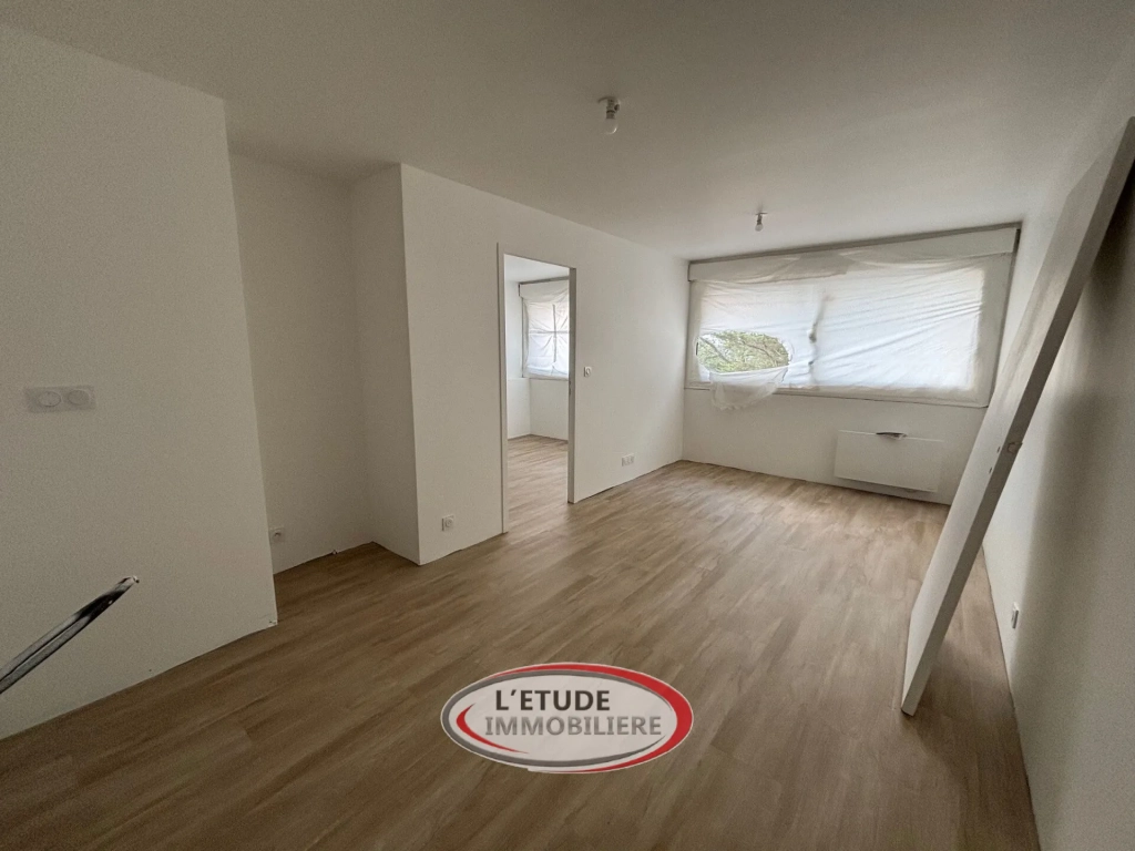 Appartement T2 rénové avec parking à Sautron - Disponible Juillet 2025