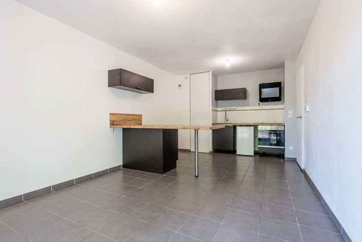 Appartement 2 pièces avec terrasse et parking à Avignon – Résidence sécurisée de 2017 