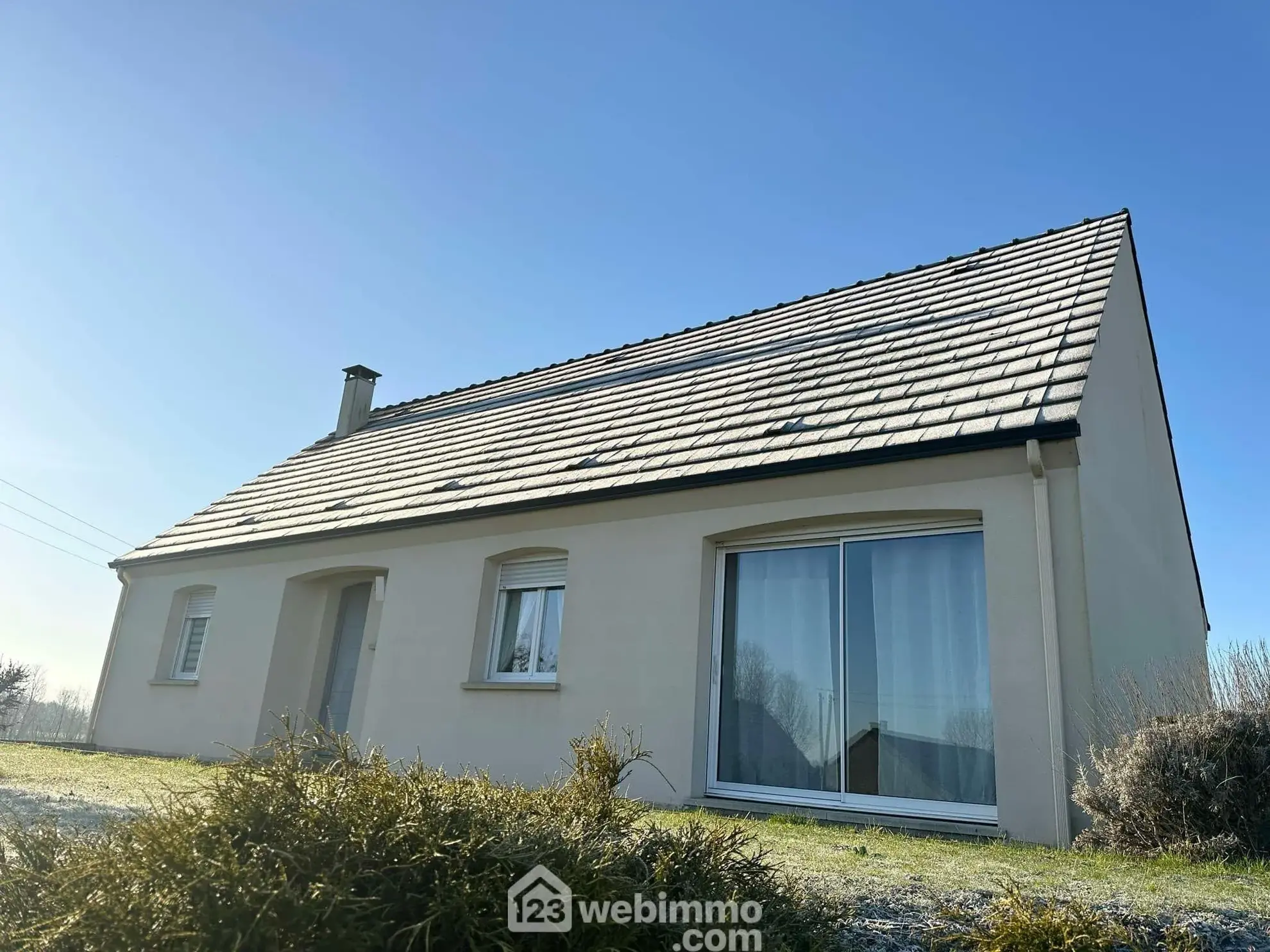 Maison lumineuse de 140 m² avec terrain à Erlon (02250) - Investissez dans votre confort 