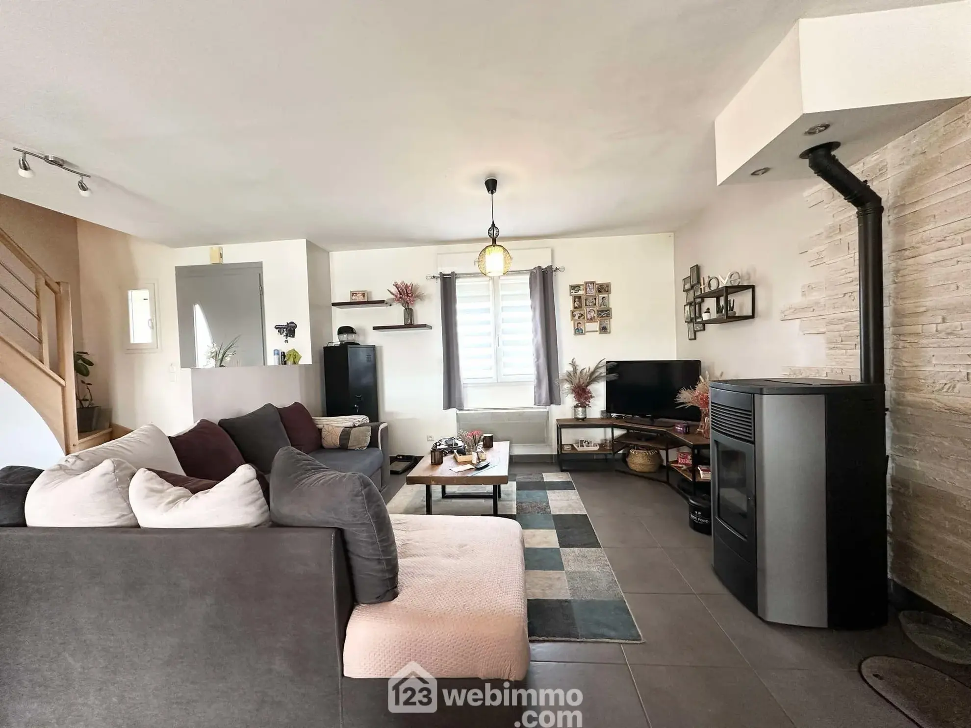 Maison lumineuse de 140 m² avec terrain à Erlon (02250) - Investissez dans votre confort 