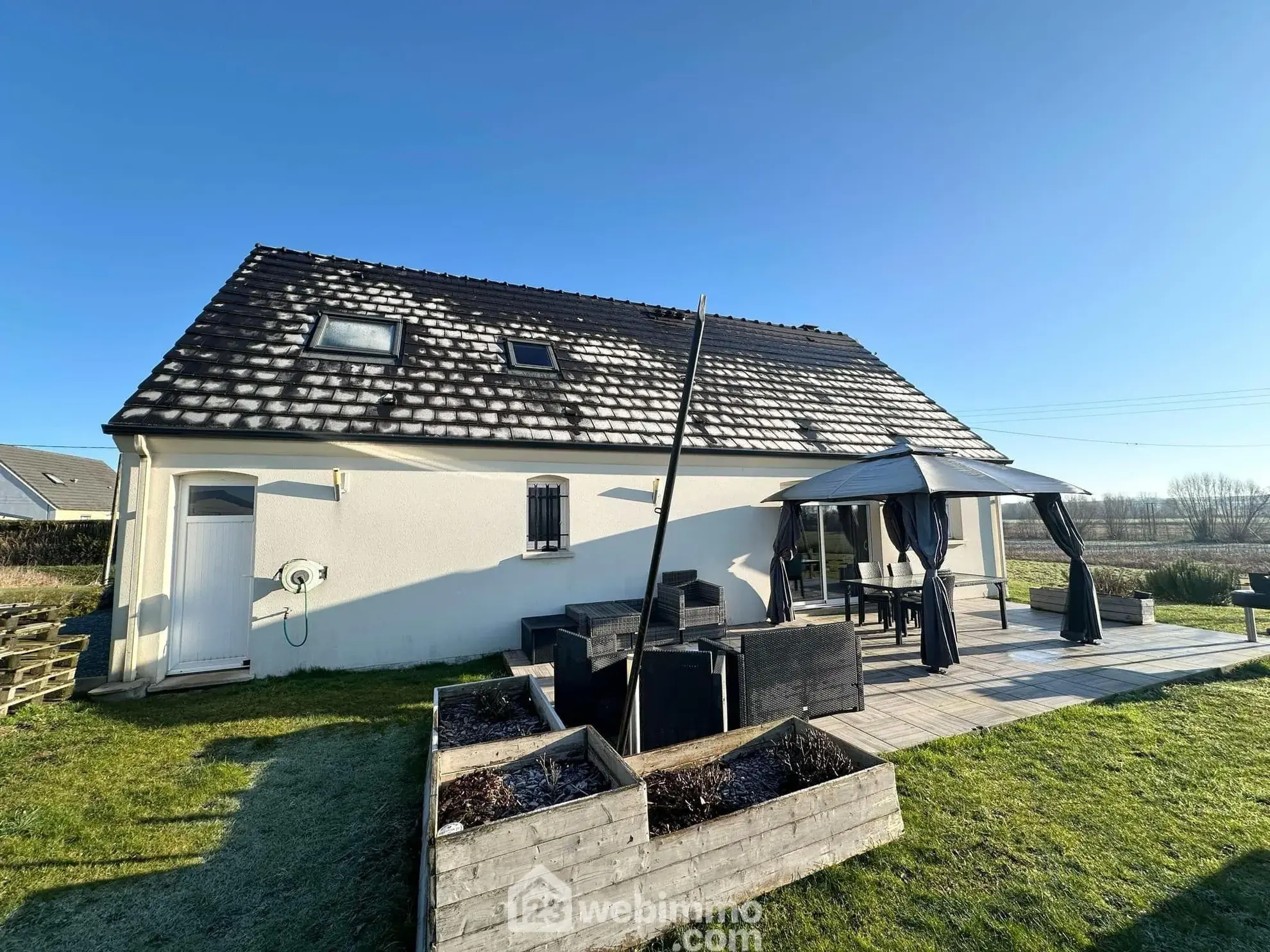 Maison lumineuse de 140 m² avec terrain à Erlon (02250) - Investissez dans votre confort 