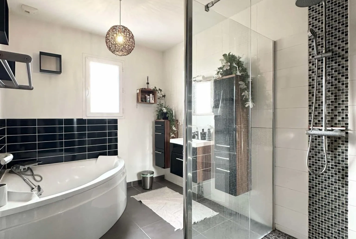 Maison lumineuse de 140 m² avec terrain à Erlon (02250) - Investissez dans votre confort 