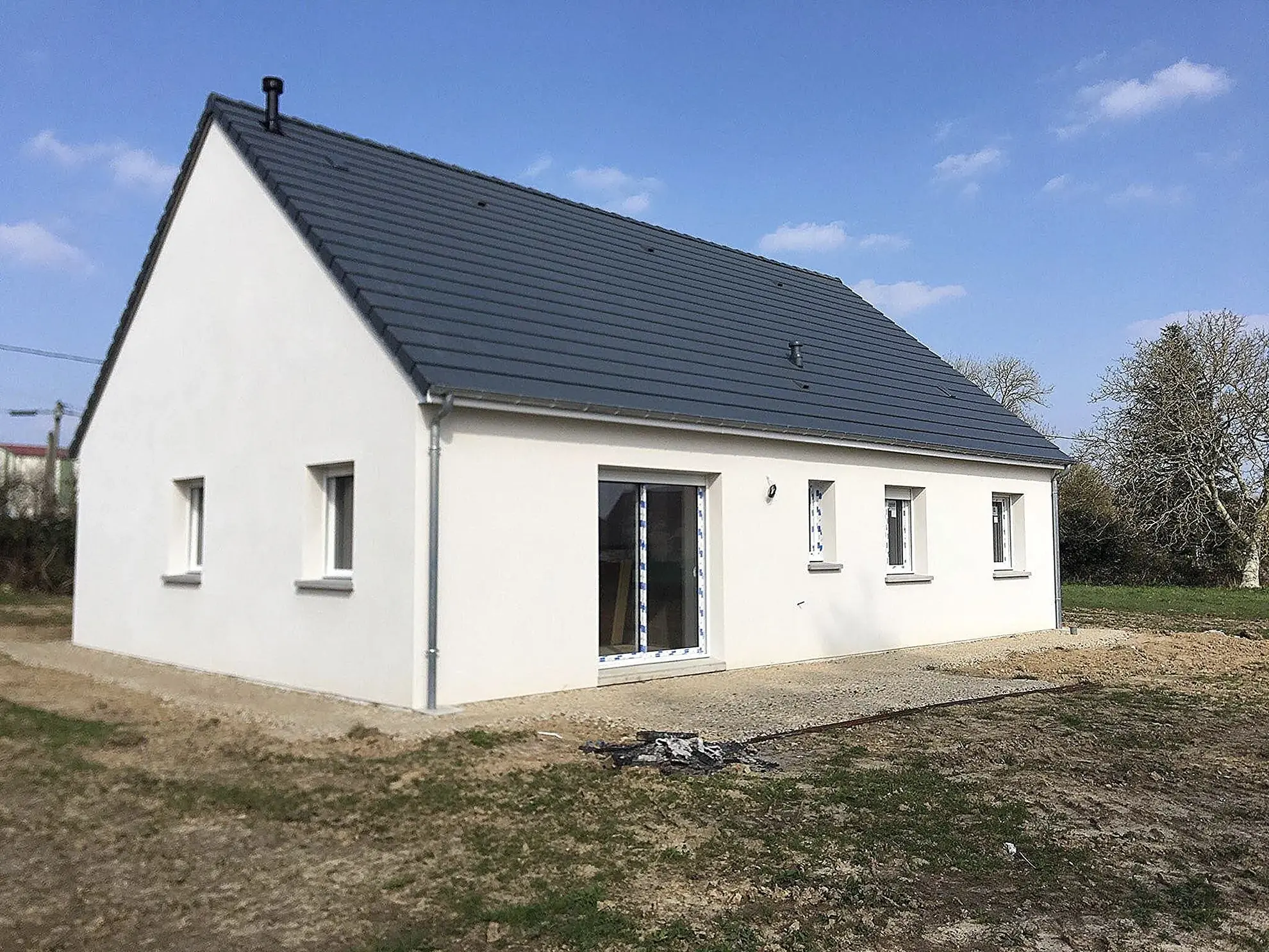 Pavillon neuf de 105 m² avec 4 chambres à Saint-Maximin 