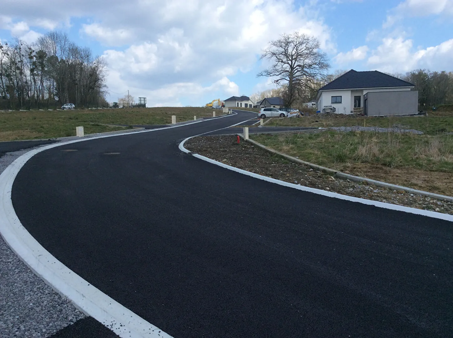 Terrain constructible et viabilisé de 778 m² à Gan proche Pau 