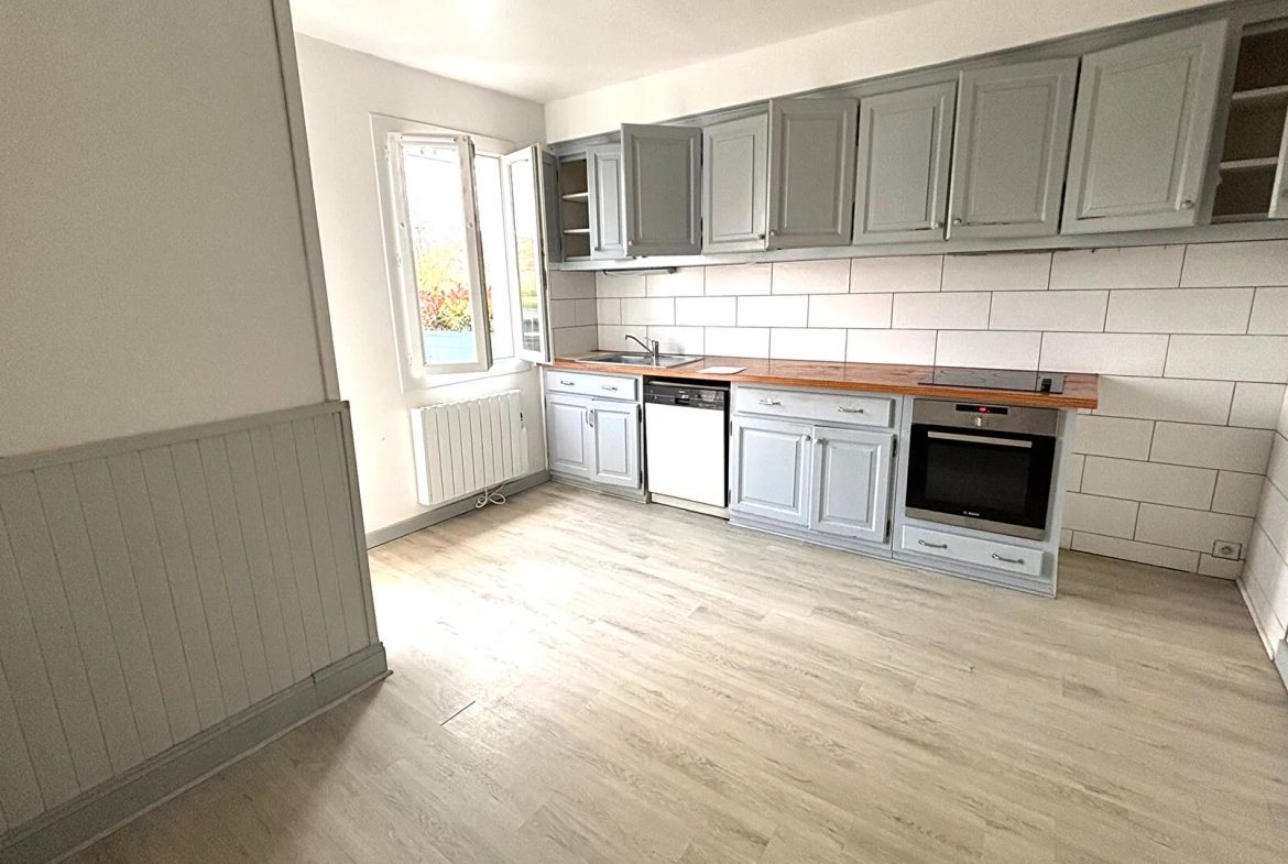 Appartement T3 rénové à Ascain avec garage, remise et cour – 50,59 m² 
