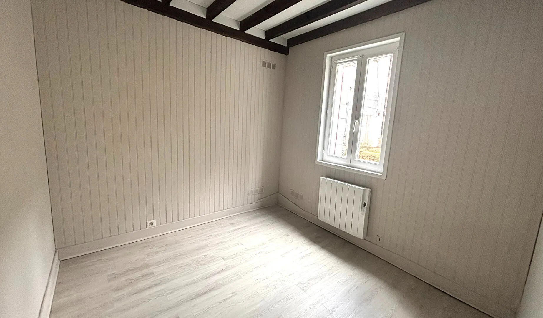 Appartement T3 rénové à Ascain avec garage, remise et cour – 50,59 m² 