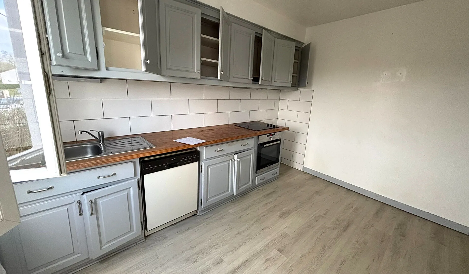Appartement T3 rénové à Ascain avec garage, remise et cour – 50,59 m² 