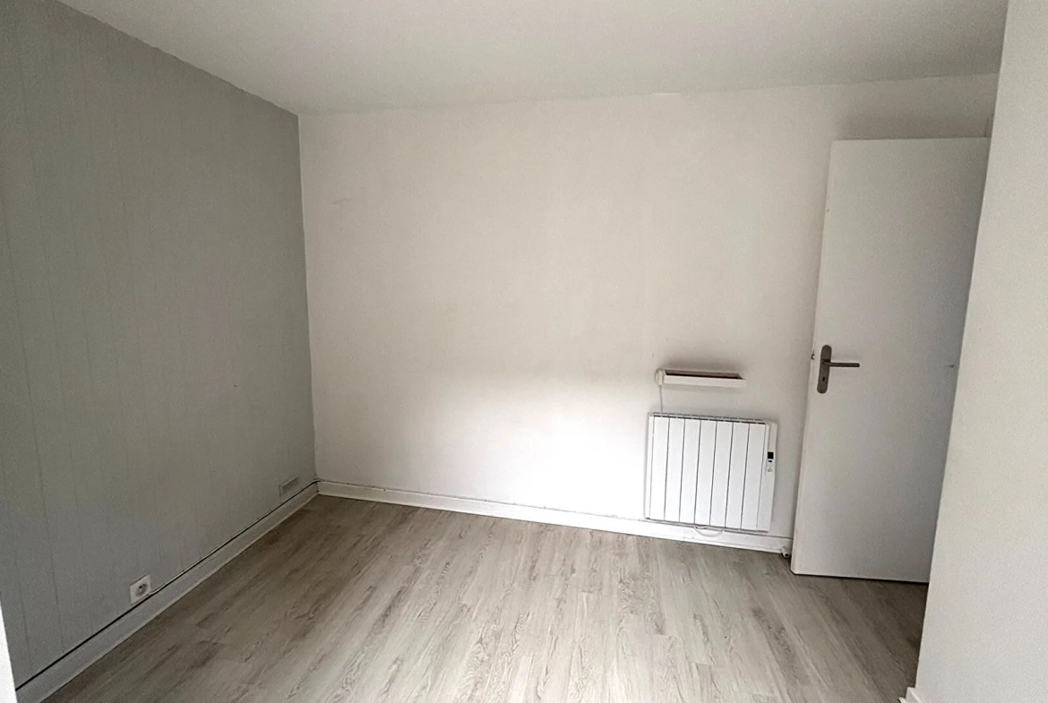 Appartement T3 rénové à Ascain avec garage, remise et cour – 50,59 m² 