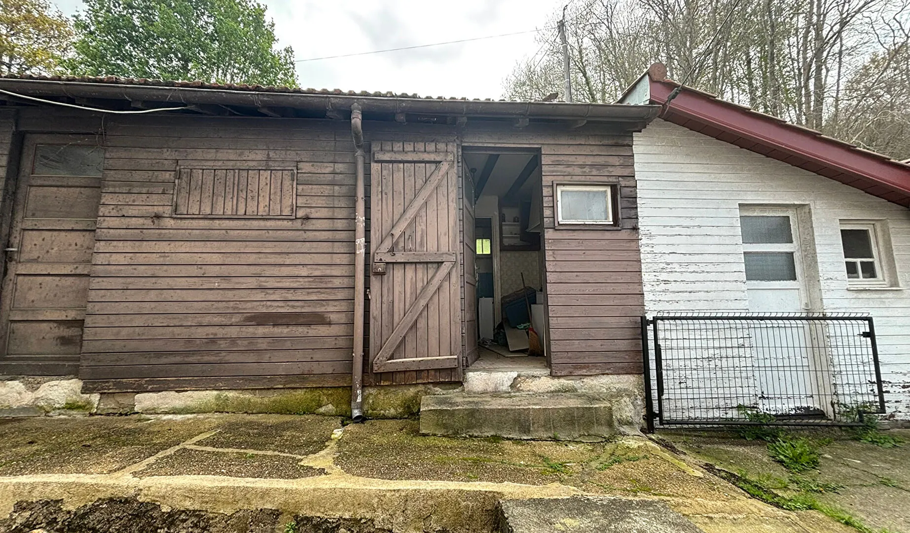 Appartement T3 rénové à Ascain avec garage, remise et cour – 50,59 m² 