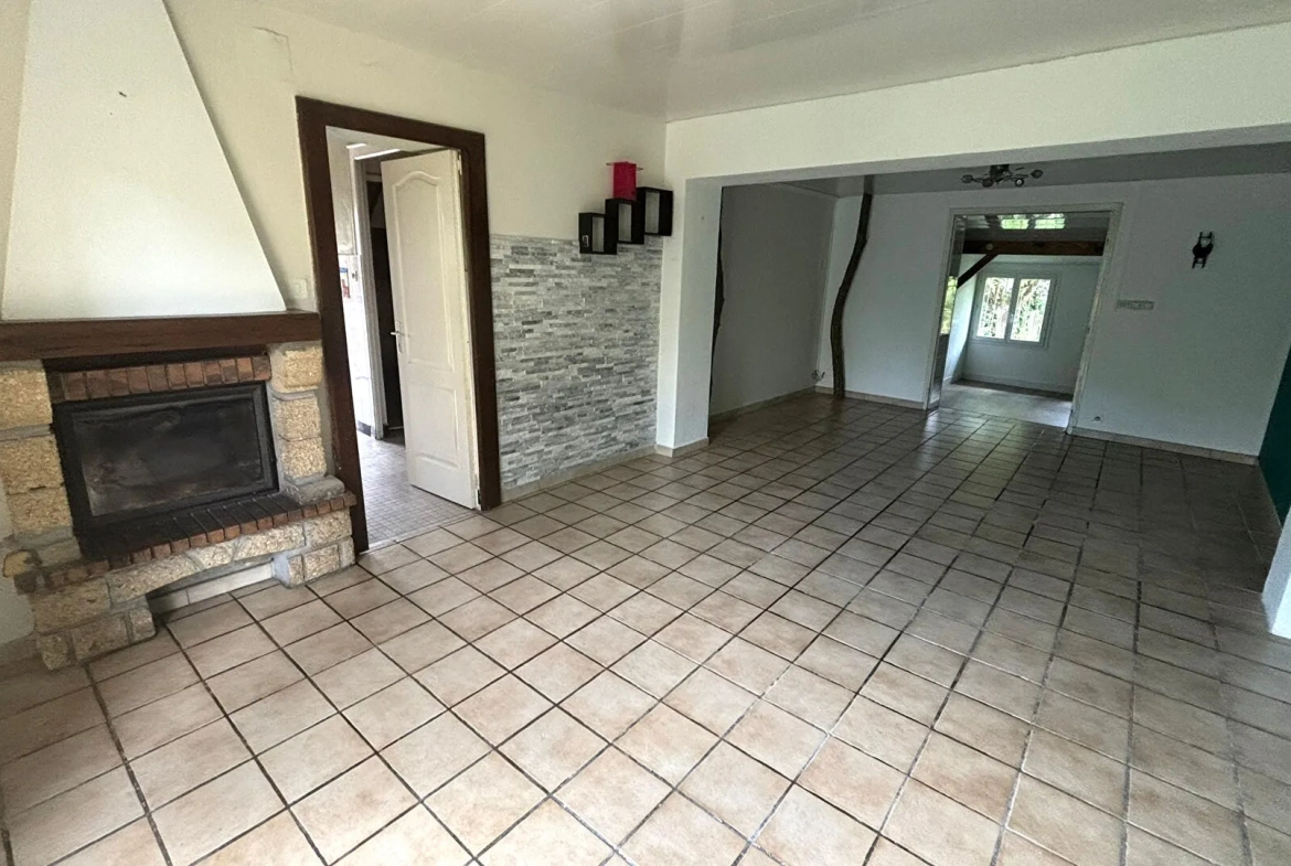 Maison ancienne de 108 m² à Peyrehorade, centre-ville avec garage et jardin 