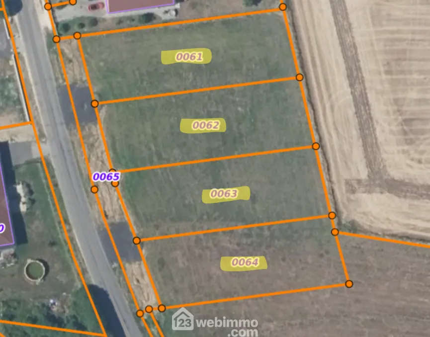 Terrain à bâtir de 1096 m² à Morgemoulin, vue dégagée, viabilisé, idéal pour construction 