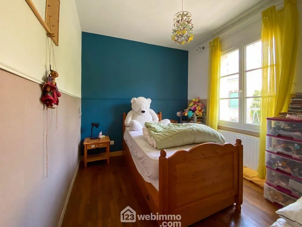 Grande maison familiale de 188 m² avec gîte à Pouzauges 