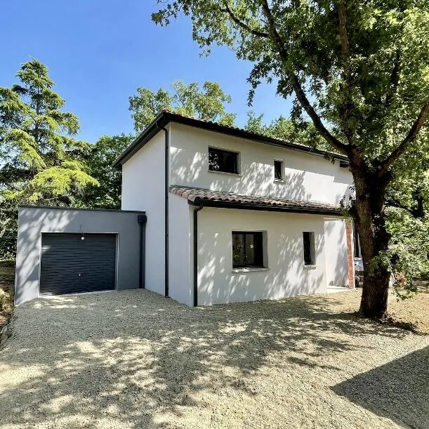 Maison neuve à étage de 90 m² à Buzet-sur-Tarn avec garage et terrasse 