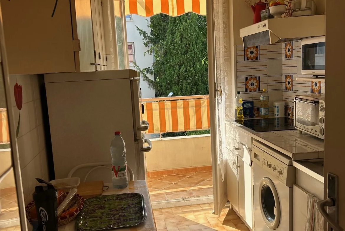 Appartement 3 pièces à vendre à Cannes proche du parc de la Croix des Gardes 