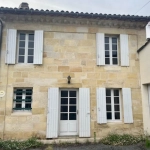 Charmante maison de village en pierre avec garage et terrasse à Langoiran
