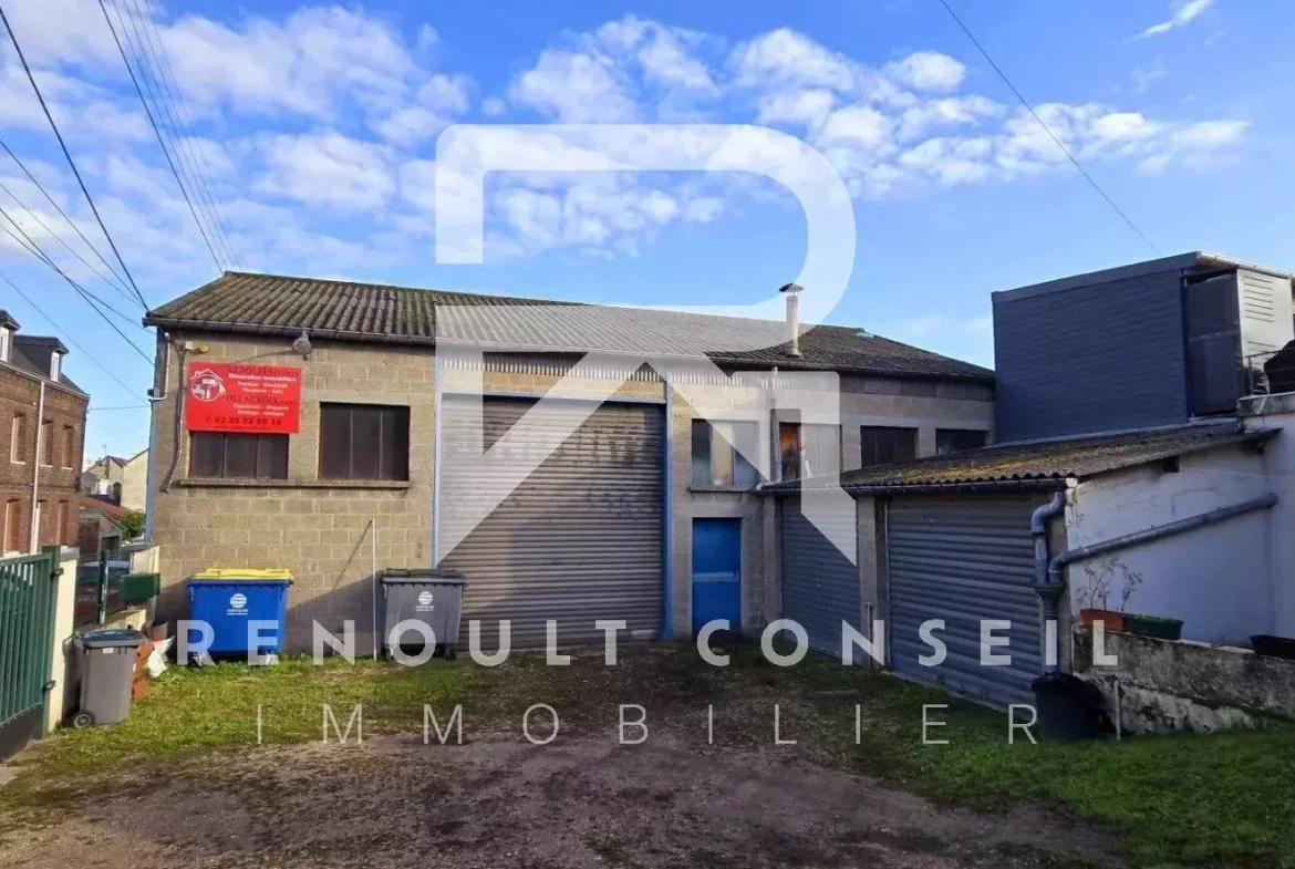 Bâtiment de 200 m² à vendre à Petit Quevilly, idéal pour entreprise ou stockage 