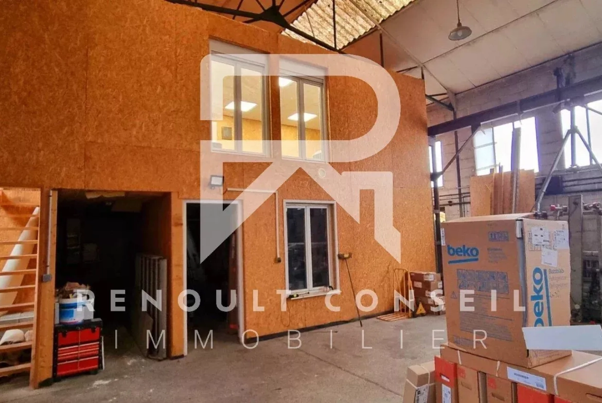 Bâtiment de 200 m² à vendre à Petit Quevilly, idéal pour entreprise ou stockage 
