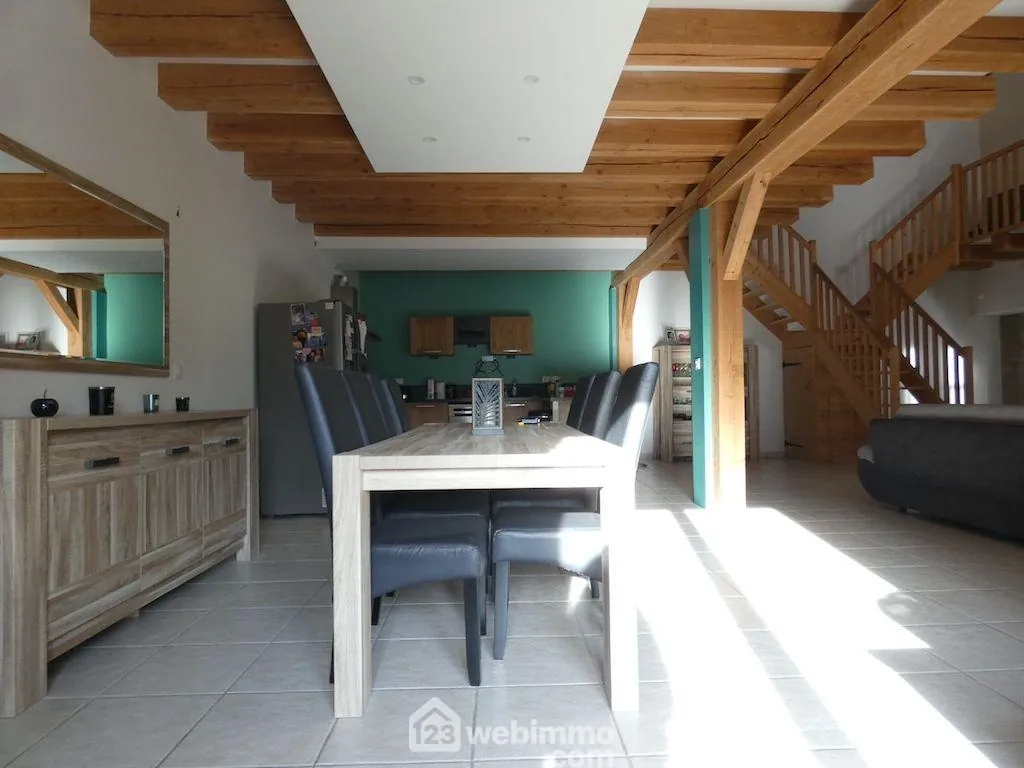 Grande maison rénovée de 200m² à Châtellerault proche centre-ville 