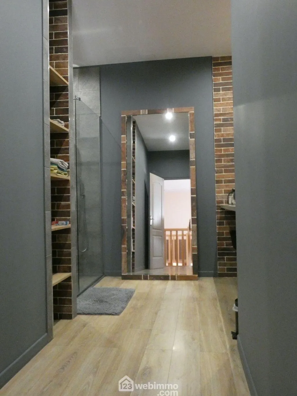 Grande maison rénovée de 200m² à Châtellerault proche centre-ville 