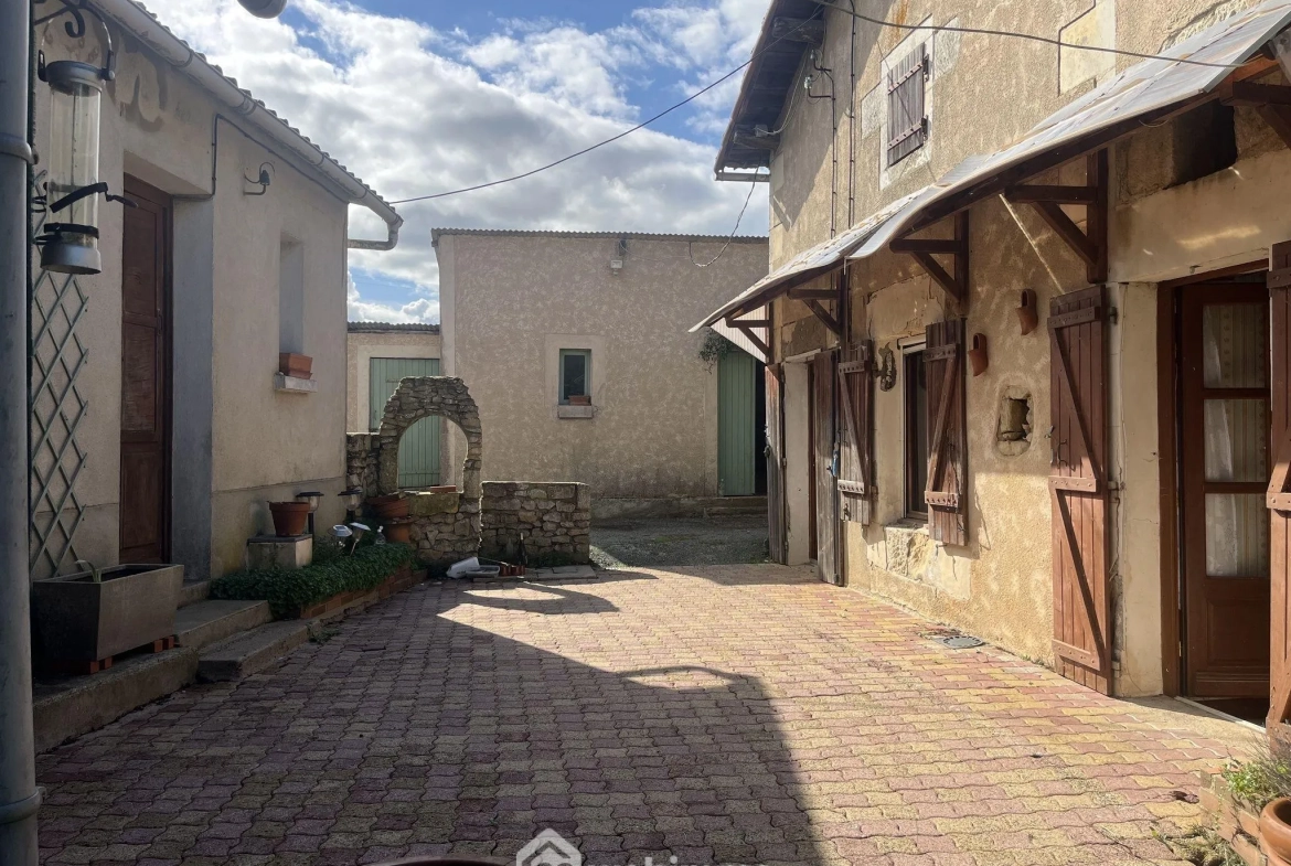 Maison à rénover de 80 m² à Boivre-la-Vallée avec terrain spacieux 
