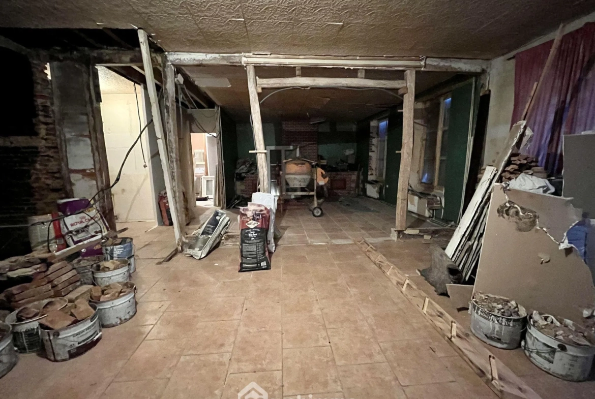 Maison de campagne à rénover de 155 m² à Chaourse avec potentiel 