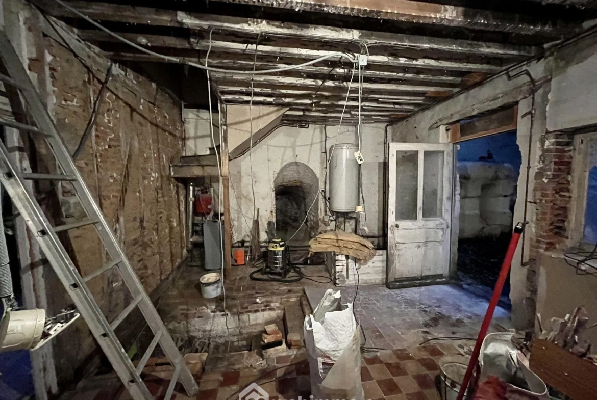 Maison de campagne à rénover de 155 m² à Chaourse avec potentiel 