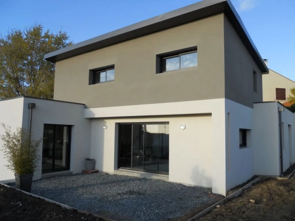 Maison neuve sur-mesure à Flers - 115 m², 4 chambres, garage