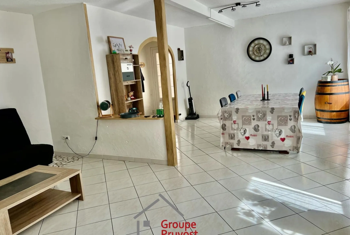 Charmante maison de 150 m² à Saint-Germain Lespinasse proche Roanne avec 4 chambres 