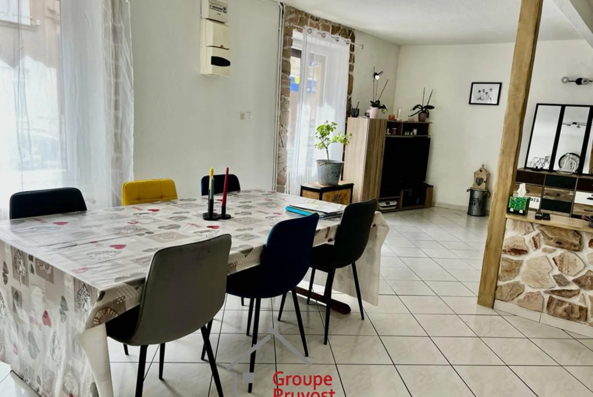 Charmante maison de 150 m² à Saint-Germain Lespinasse proche Roanne avec 4 chambres 