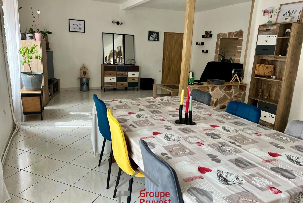 Charmante maison de 150 m² à Saint-Germain Lespinasse proche Roanne avec 4 chambres 