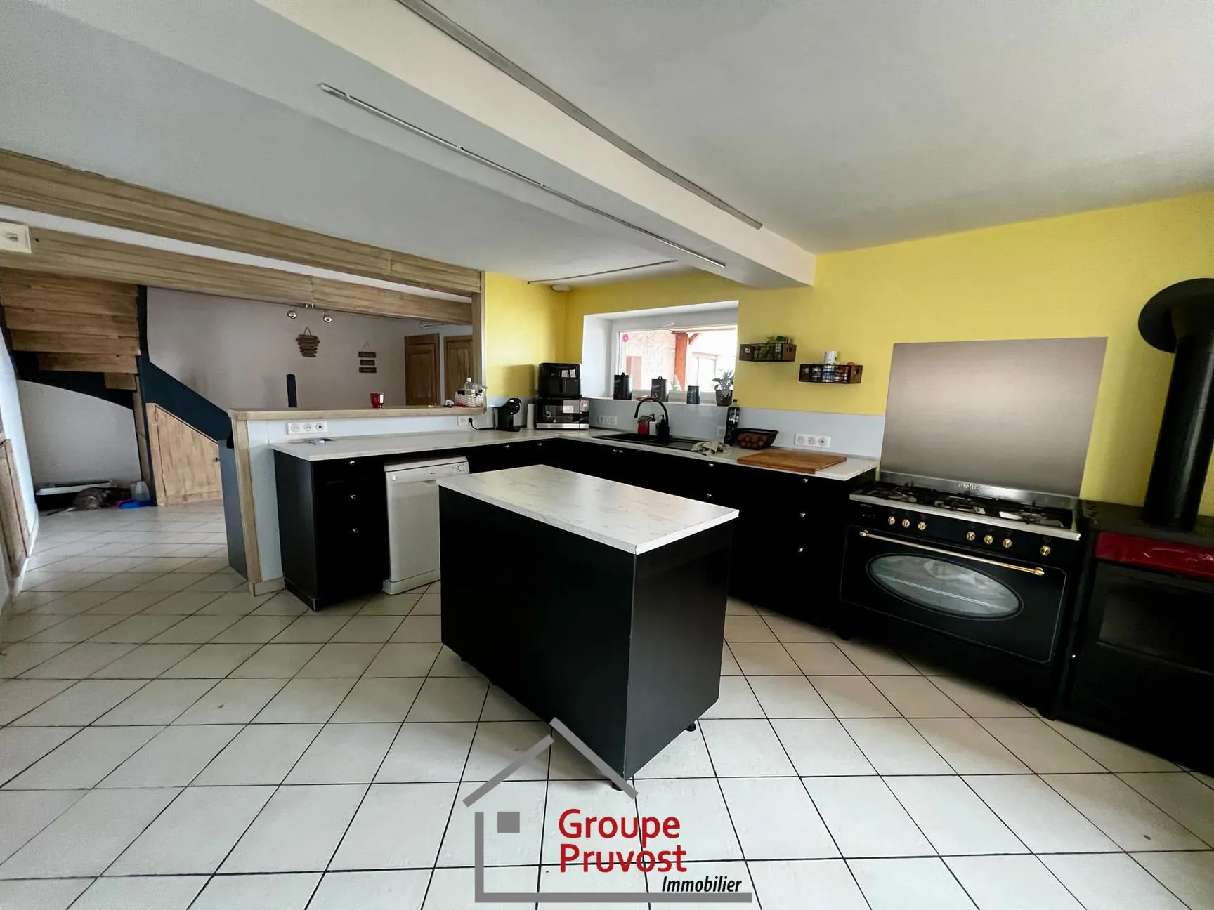Charmante maison de 150 m² à Saint-Germain Lespinasse proche Roanne avec 4 chambres 