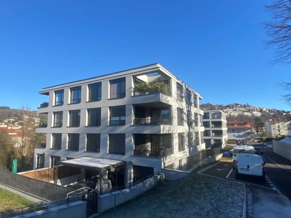 Appartement F2 de 49,85 m² avec terrasse à L'Étrat - Résidence neuve