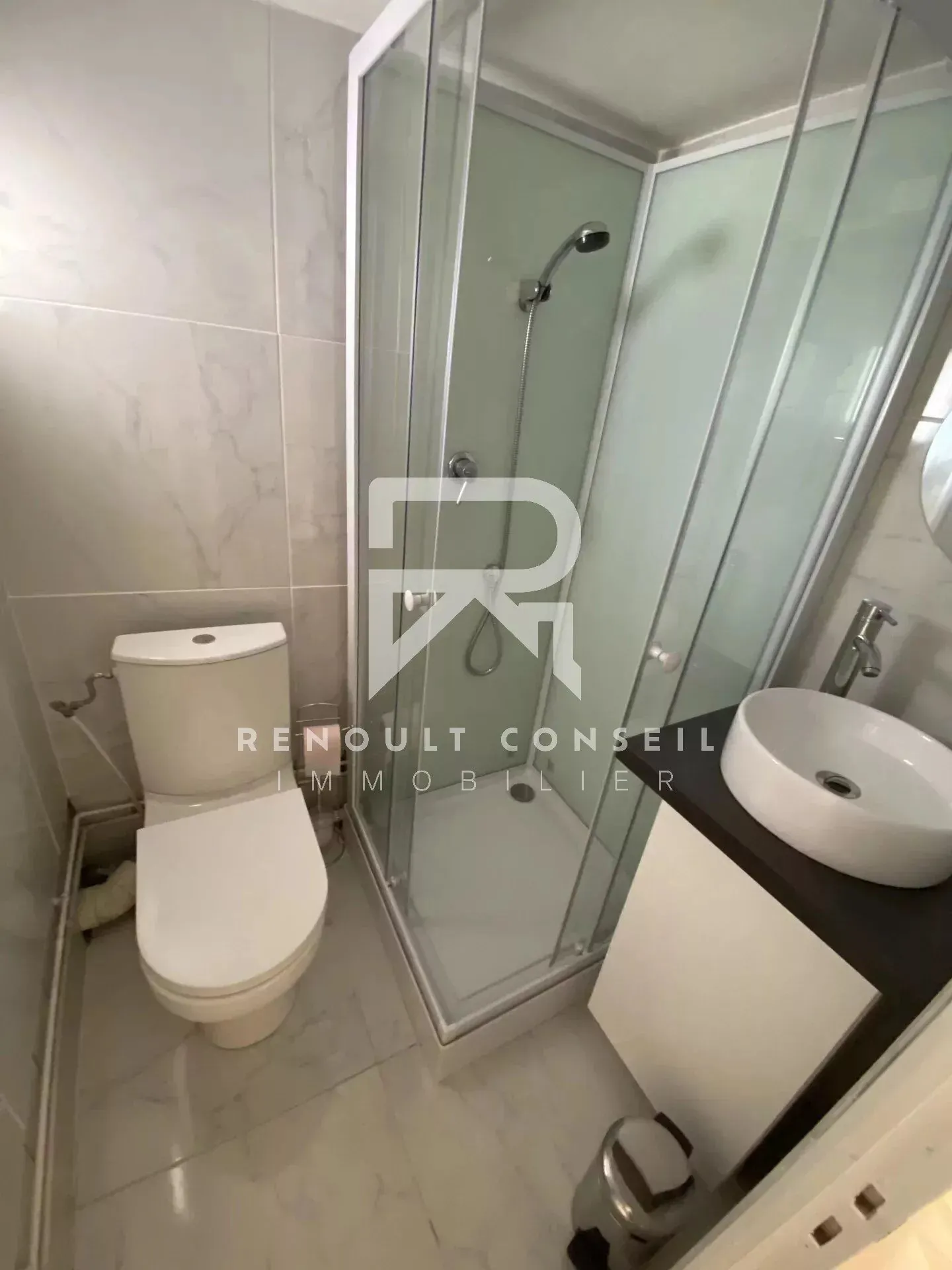 Studio de 21 m² à Rouen Gare - Résidence rénovée et idéale pour investissement 