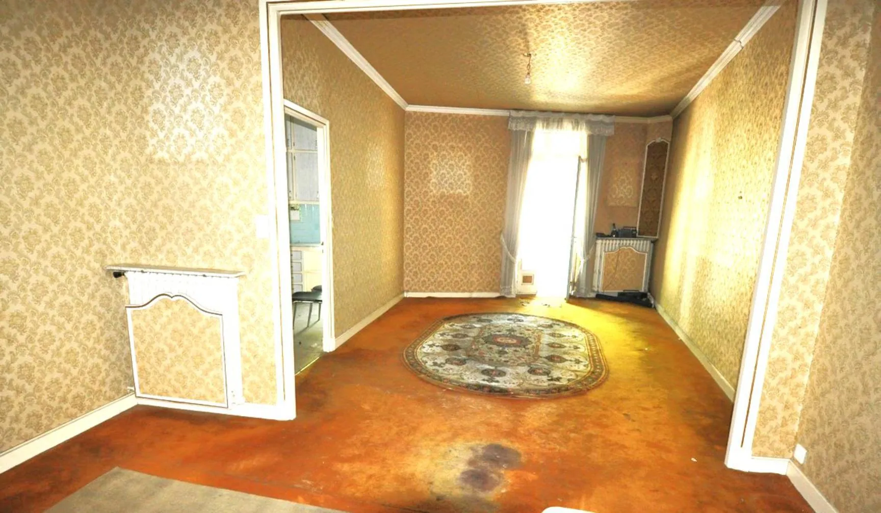Immeuble à vendre au centre-ville de Carmaux avec potentiel de rénovation et de location 