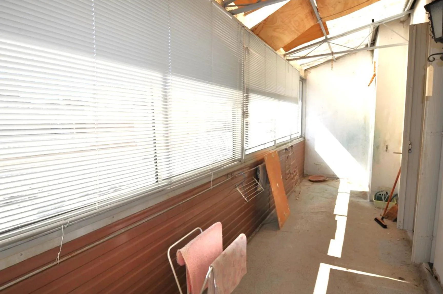 Immeuble à vendre au centre-ville de Carmaux avec potentiel de rénovation et de location 