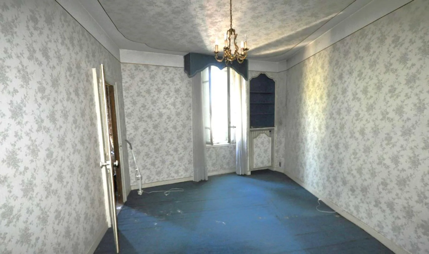 Immeuble à vendre au centre-ville de Carmaux avec potentiel de rénovation et de location 