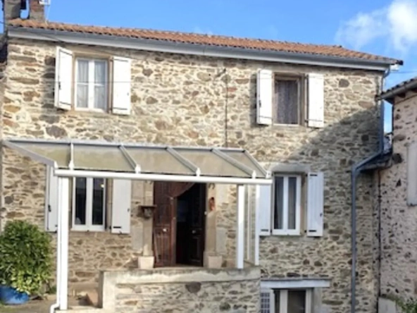 Maison de Village à Alban avec garage et terrain de 1181 m² à rénover