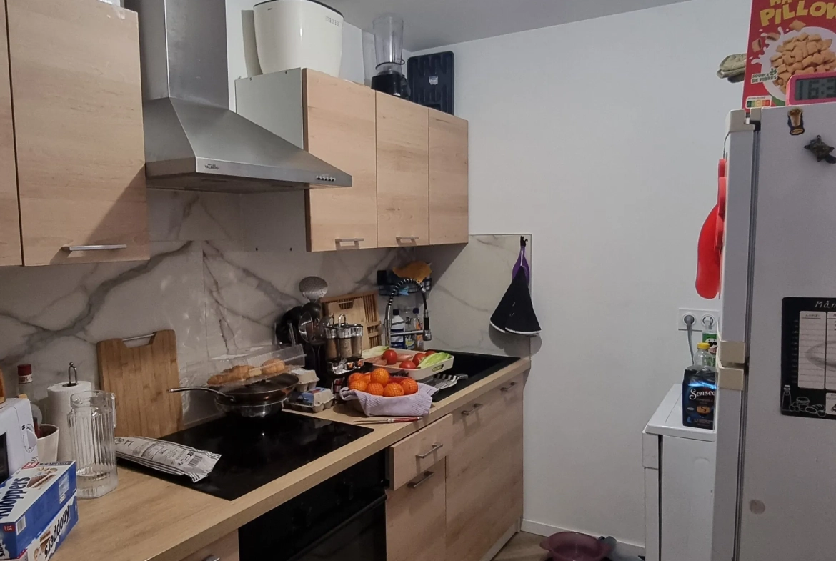 Maison à vendre à Roanne rue Hoche, 3 pièces, louée, avec terrasse et cave 
