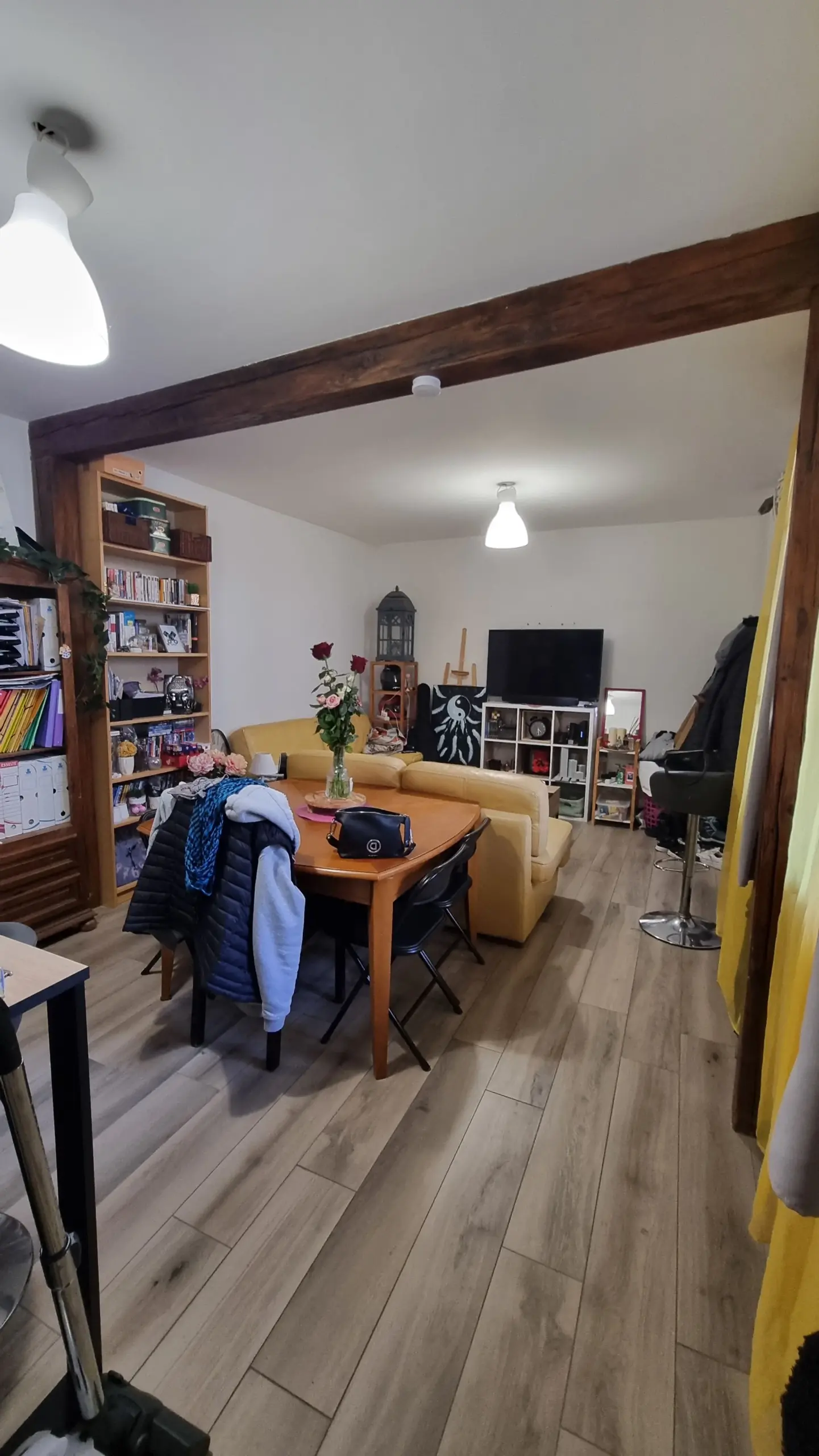 Maison à vendre à Roanne rue Hoche, 3 pièces, louée, avec terrasse et cave 
