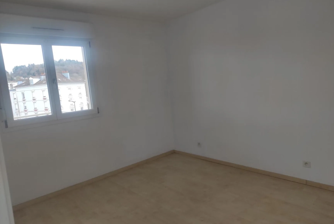 Appartement 46 m² à Épinal avec terrasse, ascenseur et parking couvert 
